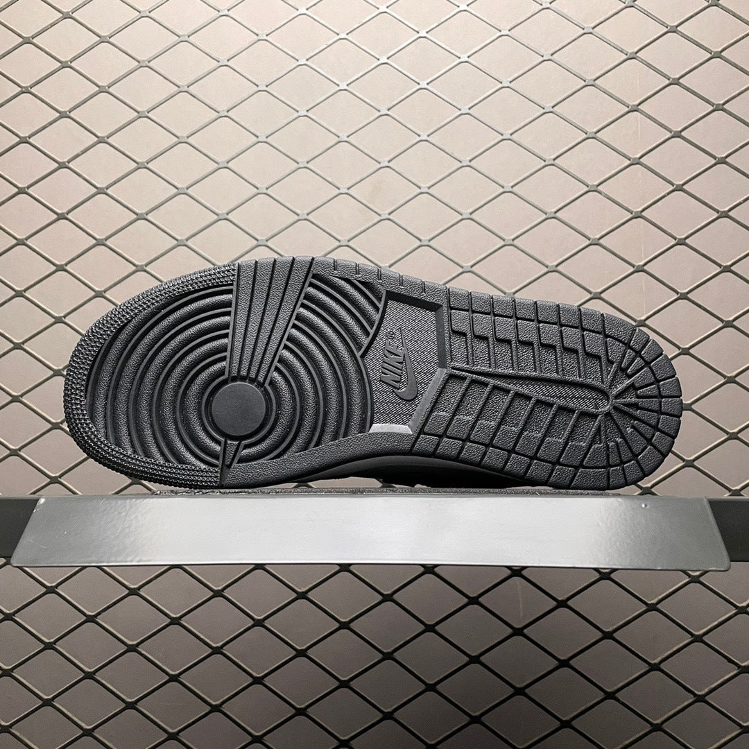 Air Jordan 1 Low "Black Siren Red"