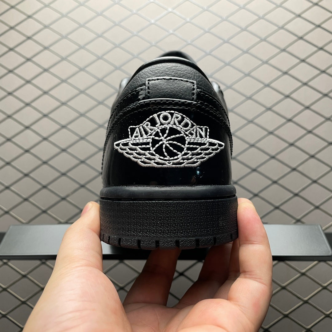 Air Jordan 1 Low "Black Croc"