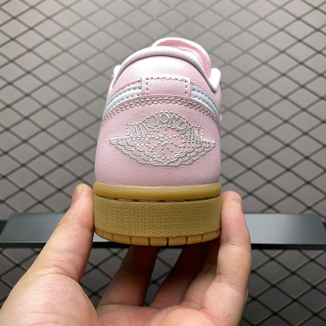 Air Jordan 1 Low "Arctic Pink Gum"